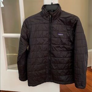 Black Patagonia light jacket